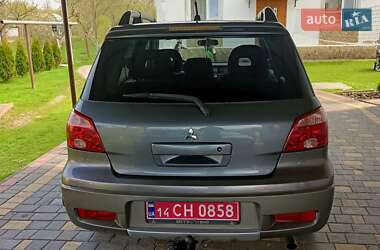 Позашляховик / Кросовер Mitsubishi Outlander 2006 в 
