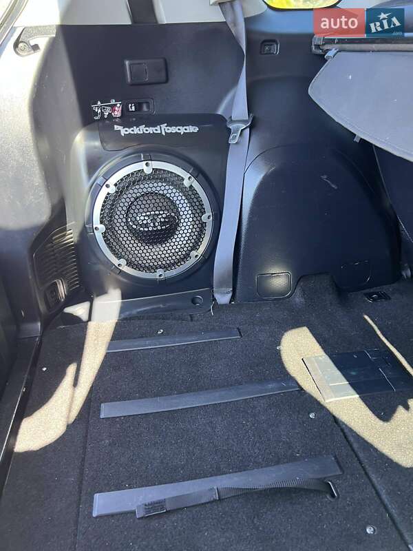 Внедорожник / Кроссовер Mitsubishi Outlander 2010 в Коломые