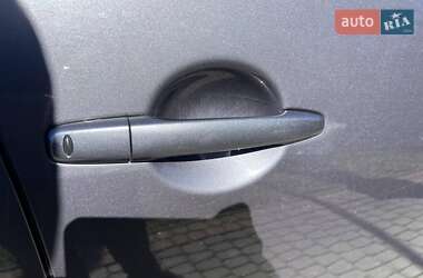 Внедорожник / Кроссовер Mitsubishi Outlander 2010 в 