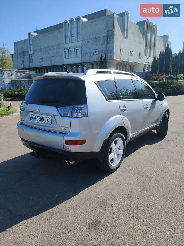 Внедорожник / Кроссовер Mitsubishi Outlander 2007 в Черкассах