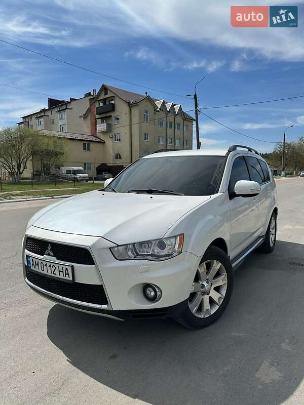 Mitsubishi Outlander 2010