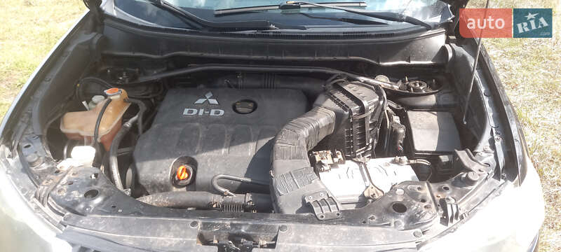 Внедорожник / Кроссовер Mitsubishi Outlander 2008 в Сумах фото 32 Внедорожник / Кроссовер Mitsubishi Outlander 2008 в Сумах