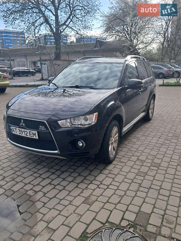 Внедорожник / Кроссовер Mitsubishi Outlander 2011 в Ивано-Франковске