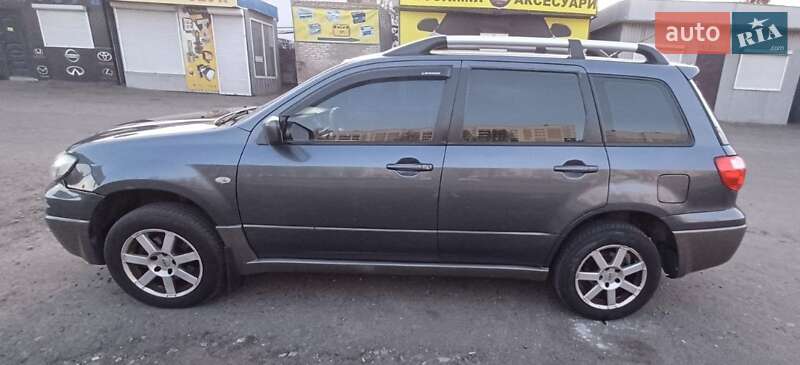 Внедорожник / Кроссовер Mitsubishi Outlander 2008 в 