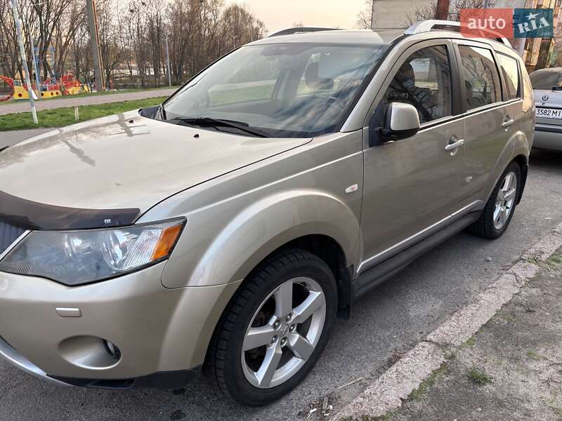 Mitsubishi Outlander 2009