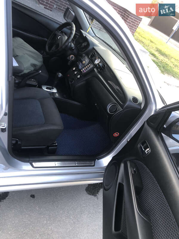 Внедорожник / Кроссовер Mitsubishi Outlander 2010 в Харькове