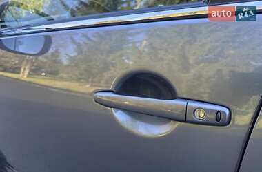 Внедорожник / Кроссовер Mitsubishi Outlander 2010 в 