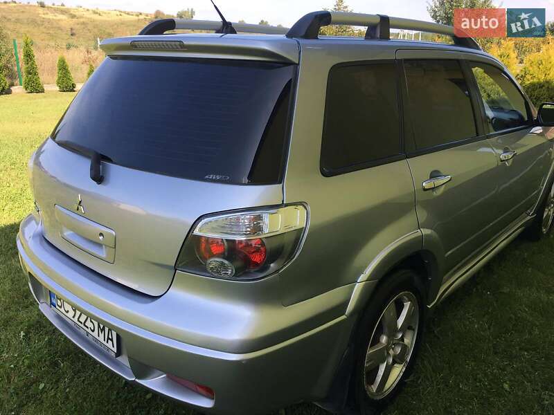 Позашляховик / Кросовер Mitsubishi Outlander 2006 в Старому Самборі