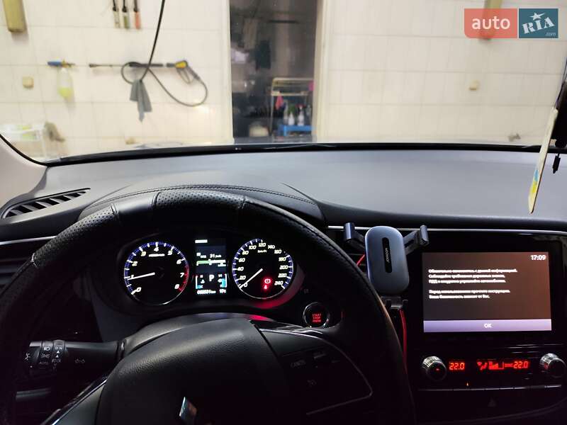 Позашляховик / Кросовер Mitsubishi Outlander 2021 в Кропивницькому