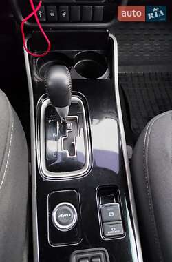 Позашляховик / Кросовер Mitsubishi Outlander 2021 в Кропивницькому