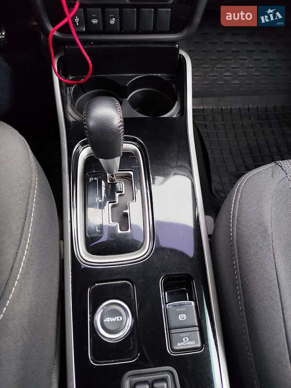 Позашляховик / Кросовер Mitsubishi Outlander 2021 в Кропивницькому