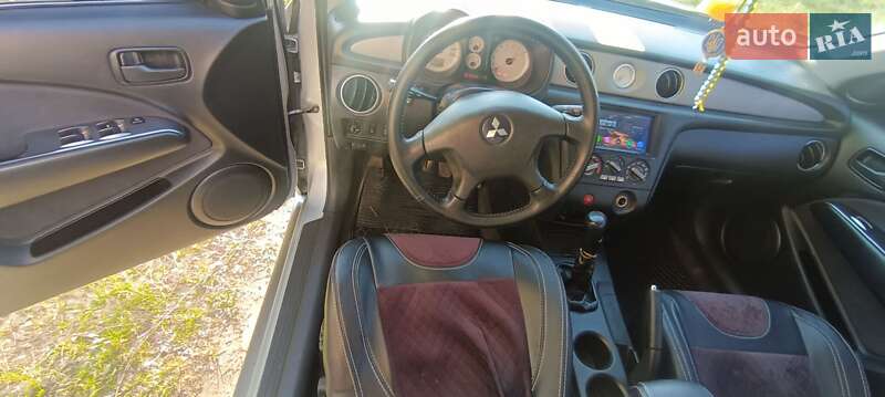 Внедорожник / Кроссовер Mitsubishi Outlander 2006 в Жмеринке фото 14 Внедорожник / Кроссовер Mitsubishi Outlander 2006 в Жмеринке