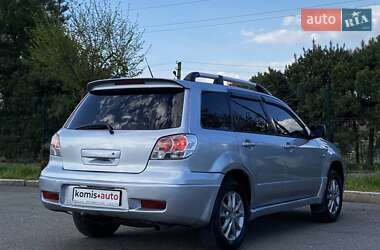 Внедорожник / Кроссовер Mitsubishi Outlander 2005 в 