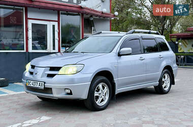 Внедорожник / Кроссовер Mitsubishi Outlander 2003 в 