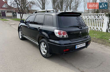 Позашляховик / Кросовер Mitsubishi Outlander 2003 в 