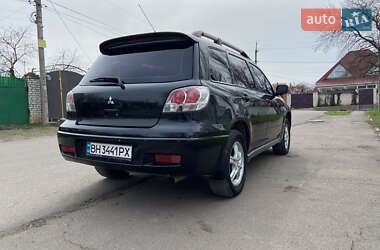 Позашляховик / Кросовер Mitsubishi Outlander 2003 в 