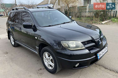 Позашляховик / Кросовер Mitsubishi Outlander 2003 в 
