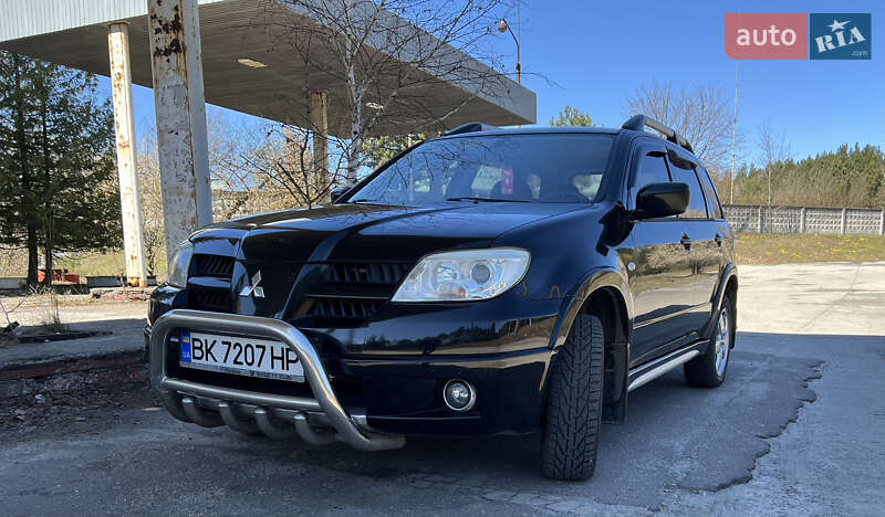 Внедорожник / Кроссовер Mitsubishi Outlander 2008 в Вараше