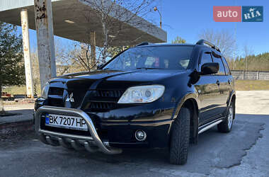 Внедорожник / Кроссовер Mitsubishi Outlander 2008 в 