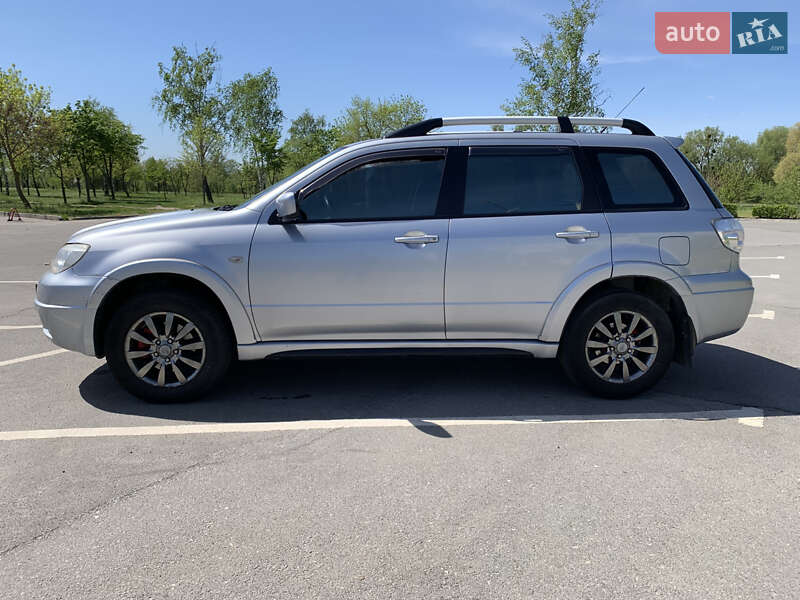 Внедорожник / Кроссовер Mitsubishi Outlander 2007 в Нетешине