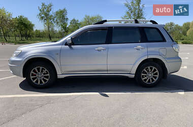 Внедорожник / Кроссовер Mitsubishi Outlander 2007 в 