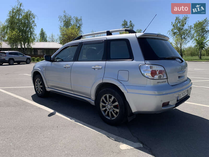 Внедорожник / Кроссовер Mitsubishi Outlander 2007 в Нетешине