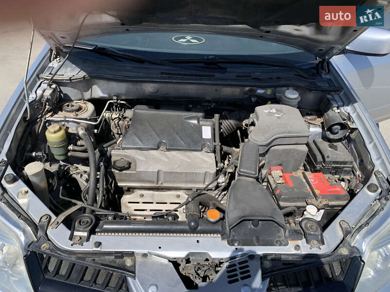 Внедорожник / Кроссовер Mitsubishi Outlander 2007 в Нетешине