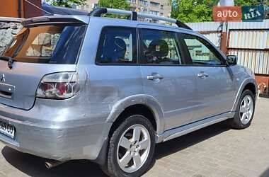 Позашляховик / Кросовер Mitsubishi Outlander 2007 в 