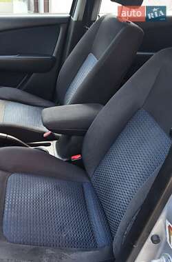 Позашляховик / Кросовер Mitsubishi Outlander 2007 в 