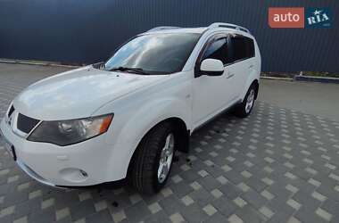 Внедорожник / Кроссовер Mitsubishi Outlander 2008 в 