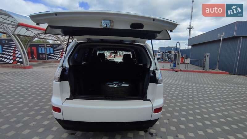 Внедорожник / Кроссовер Mitsubishi Outlander 2008 в Полтаве