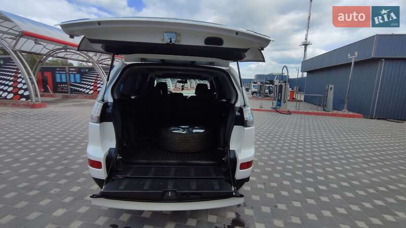 Внедорожник / Кроссовер Mitsubishi Outlander 2008 в Полтаве