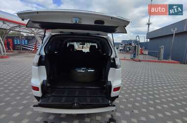 Внедорожник / Кроссовер Mitsubishi Outlander 2008 в 