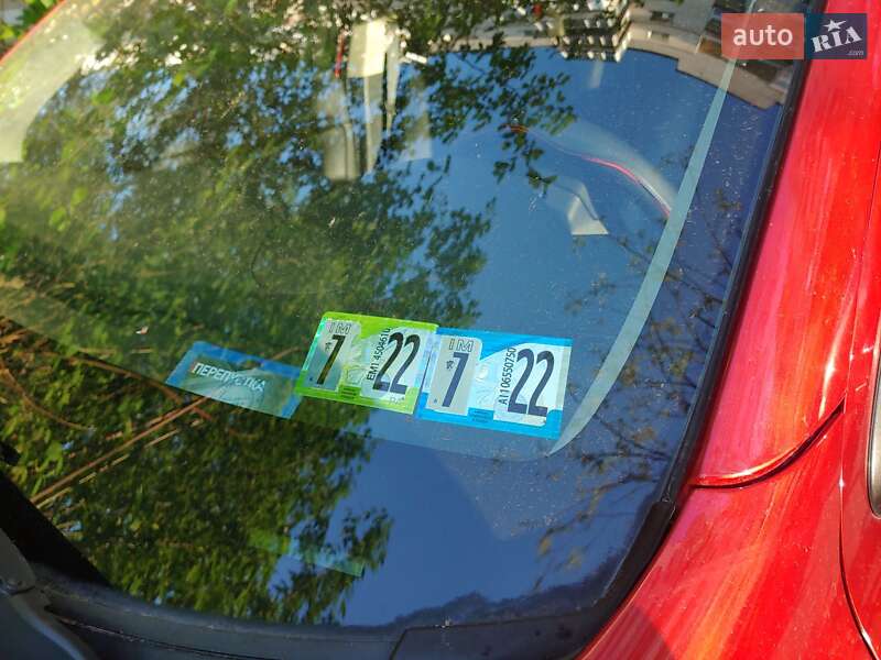 Позашляховик / Кросовер Mitsubishi Outlander 2015 в Києві