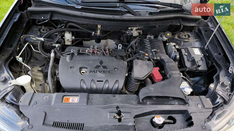 Позашляховик / Кросовер Mitsubishi Outlander 2015 в Царичанці