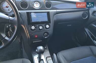 Внедорожник / Кроссовер Mitsubishi Outlander 2007 в 