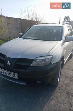 Внедорожник / Кроссовер Mitsubishi Outlander 2003 в Волочиске
