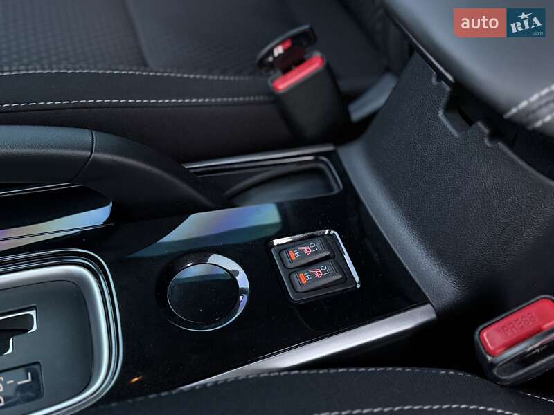 Позашляховик / Кросовер Mitsubishi Outlander 2021 в Кропивницькому