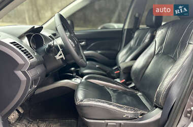 Позашляховик / Кросовер Mitsubishi Outlander 2008 в 
