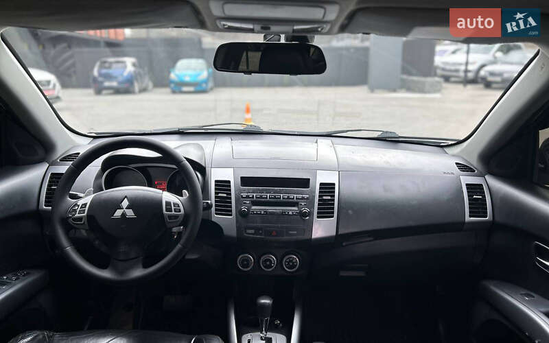 Внедорожник / Кроссовер Mitsubishi Outlander 2008 в Черновцах