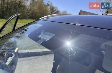 Внедорожник / Кроссовер Mitsubishi Outlander 2017 в 