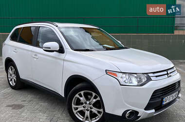 Позашляховик / Кросовер Mitsubishi Outlander 2014 в Мукачевому