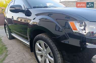 Позашляховик / Кросовер Mitsubishi Outlander 2010 в 