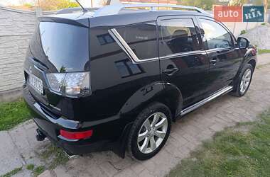 Позашляховик / Кросовер Mitsubishi Outlander 2010 в 