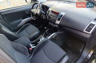 Позашляховик / Кросовер Mitsubishi Outlander 2010 в 