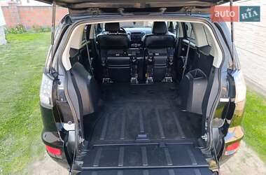 Позашляховик / Кросовер Mitsubishi Outlander 2010 в 