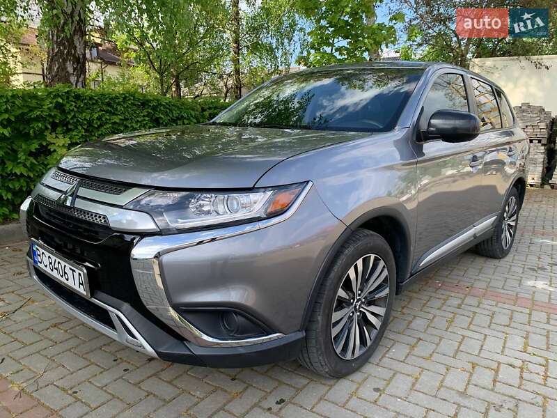 Mitsubishi Outlander 2018