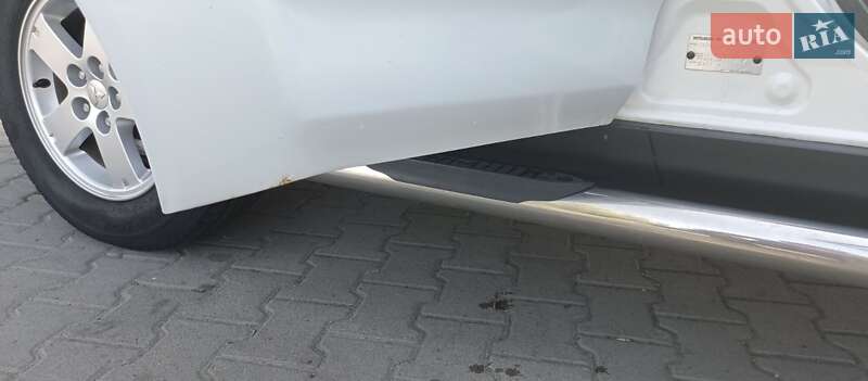 Внедорожник / Кроссовер Mitsubishi Outlander 2007 в Киеве фото 12 Внедорожник / Кроссовер Mitsubishi Outlander 2007 в Киеве
