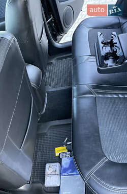 Позашляховик / Кросовер Mitsubishi Outlander 2008 в 