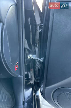 Позашляховик / Кросовер Mitsubishi Outlander 2008 в 